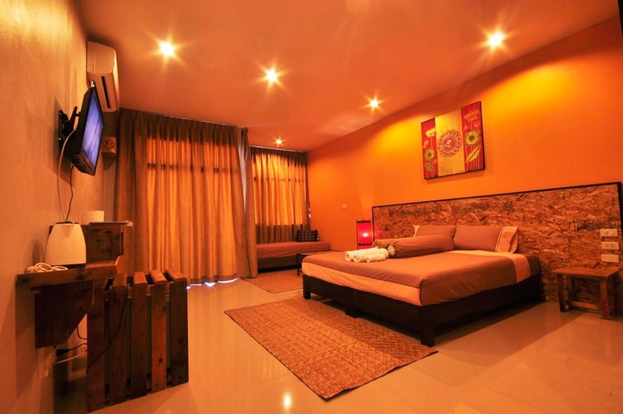 The Bedroom Nai Harn Beach Exterior photo