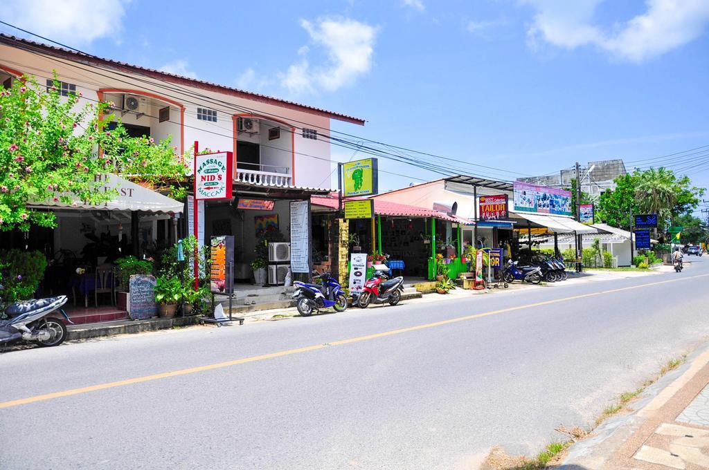 The Bedroom Nai Harn Beach Exterior photo