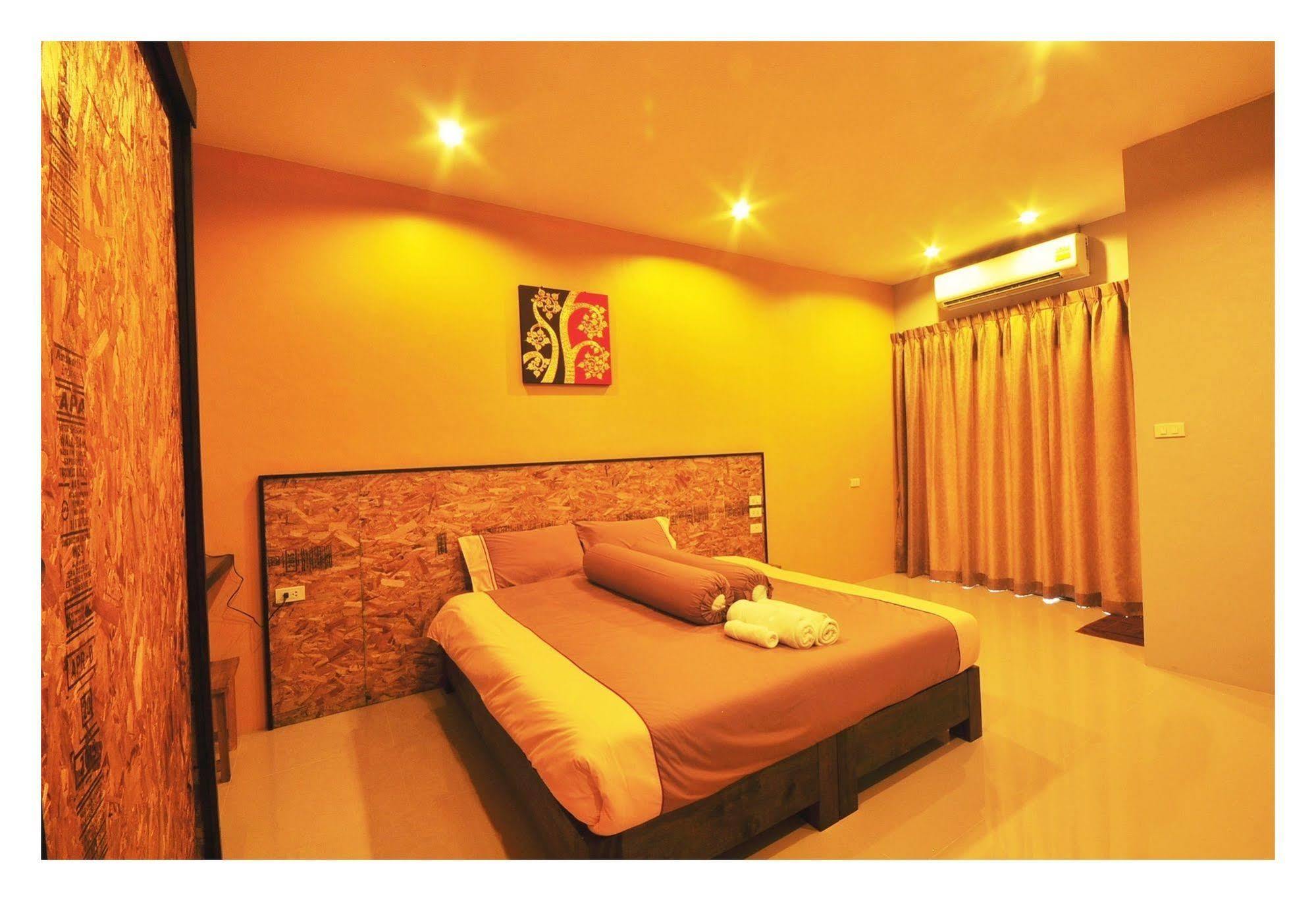 The Bedroom Nai Harn Beach Exterior photo